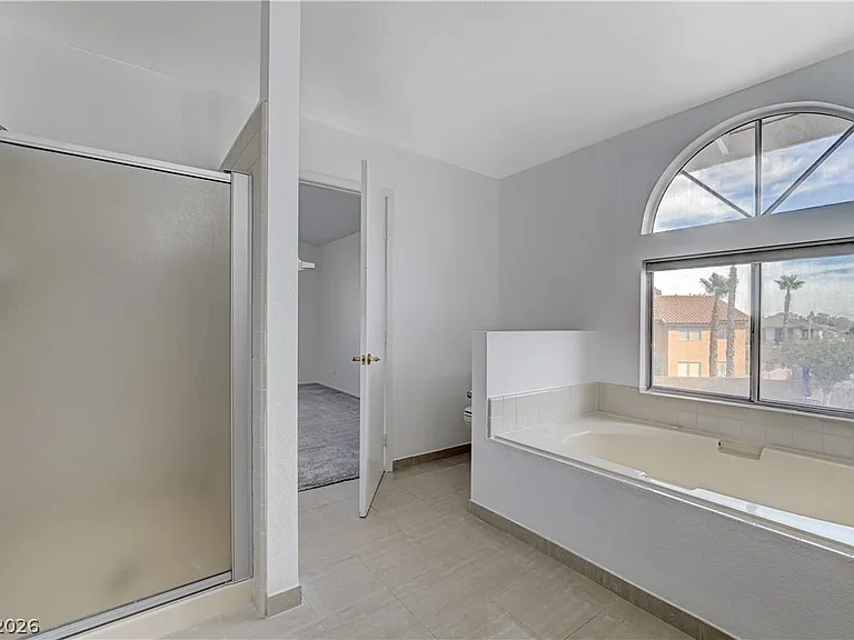 2920 Caressa Ct — Photo 42