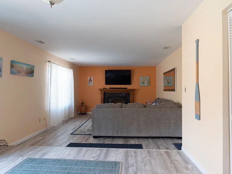 8340 Hoyt Way — Photo 19