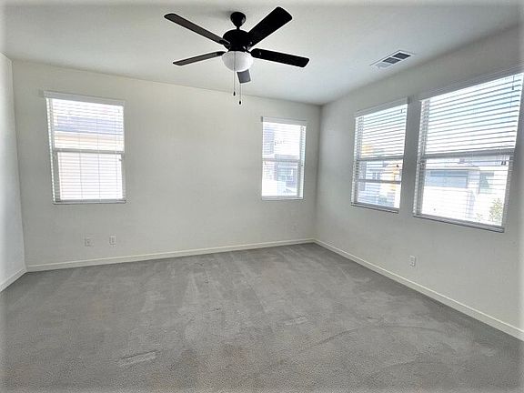 5th image of 2036 Foxtrot Loop Unit 1