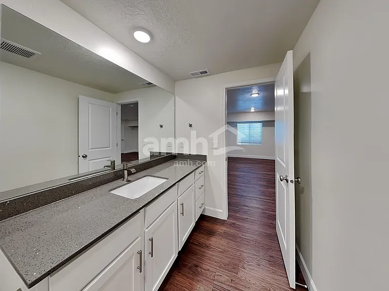 5948 Verdigris Dr — Photo 12