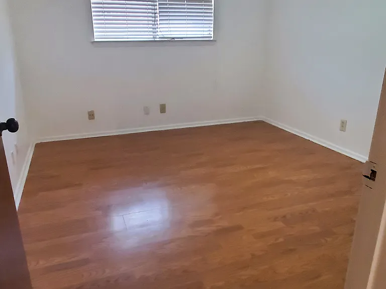 14219 Brook Hollow Blvd — Photo 23