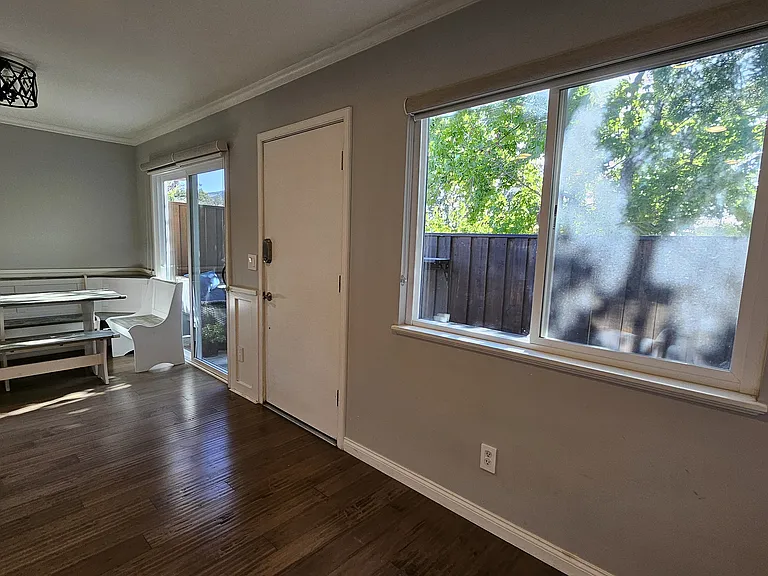 5380 Lake Lindero Dr — Photo 3