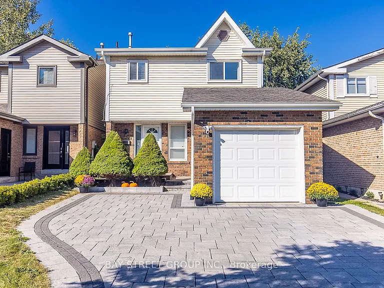 36 Lilac Ave — Photo 2