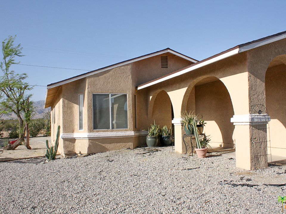 1st image of 67854 Club House Dr