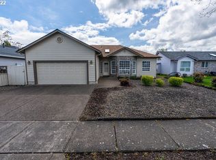 4966 Countryside Dr NE, Salem, OR 97305