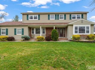 15 Hollis Rd, East Brunswick, NJ 08816