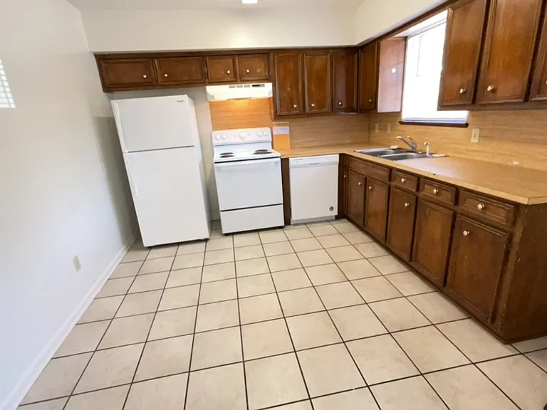 3011 Dundee Rd #A — Photo 3