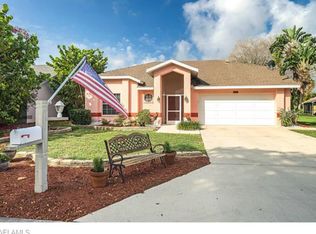 3755 Weymouth Cir, Naples, FL 34112