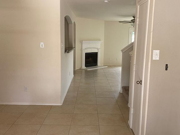 2nd image of 3805 Oceanview Dr