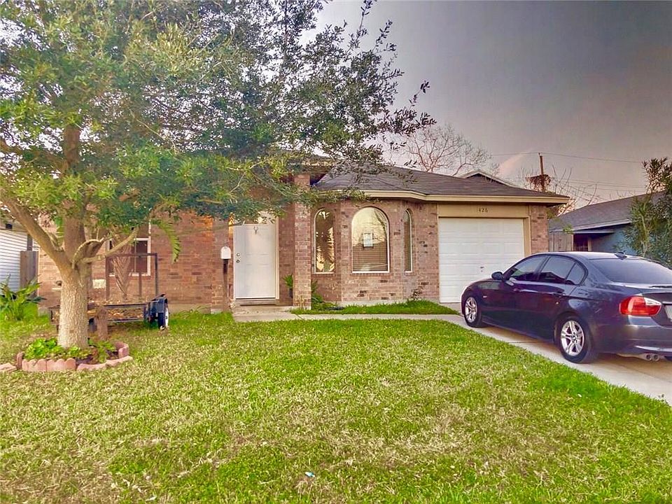 1st image of 1426 Frio St