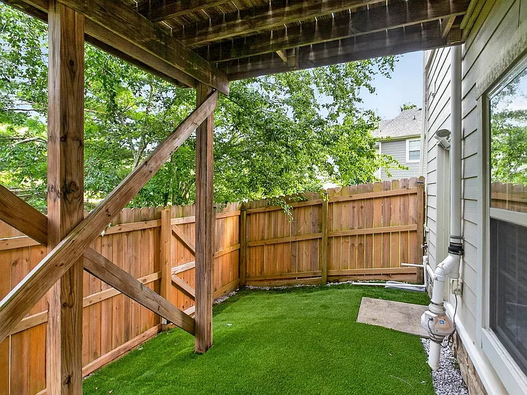 1100 Woodbury Falls Ct — Photo 23