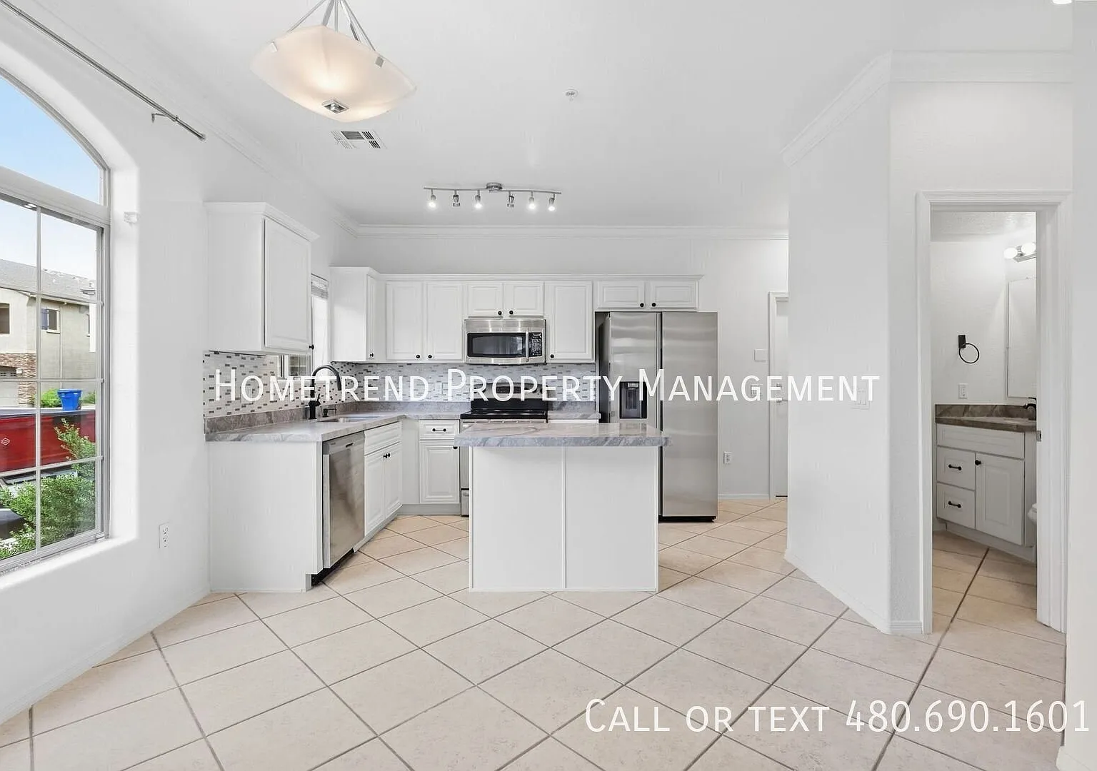 2/2 Mesa Townhome — Photo 2