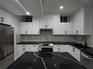 1432 Yellow Rose Cir #Basement, Oakville, ON L6M 5L2