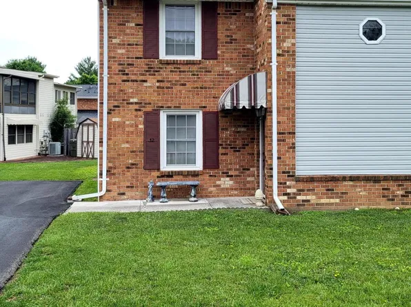 32 Parkdale Dr, Salem, VA 24153