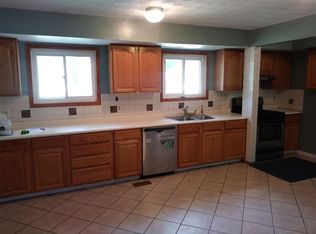 4512 51st St, Moline, IL 61265