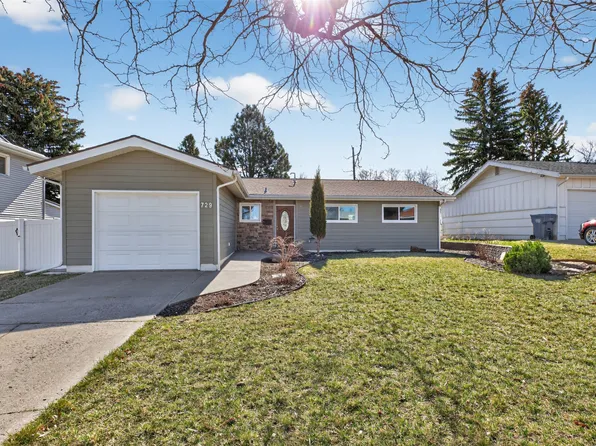 729 47th St S, Great Falls, MT 59405
