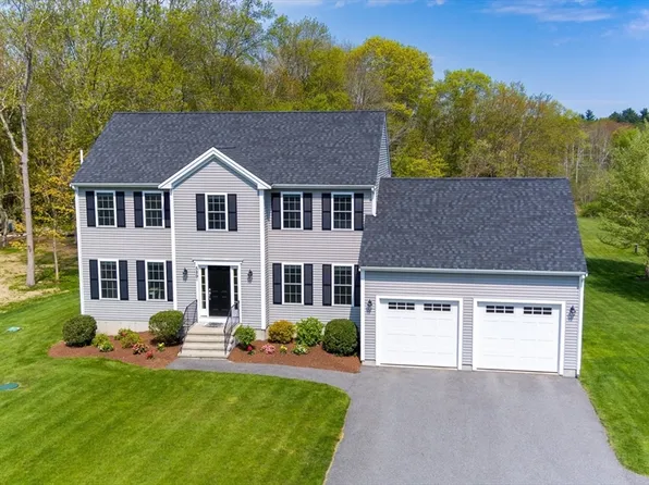 589 Tremont St #A, Taunton, MA 02780