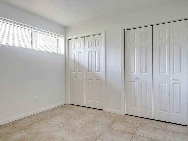 717 Fairmont Dr — Photo 10