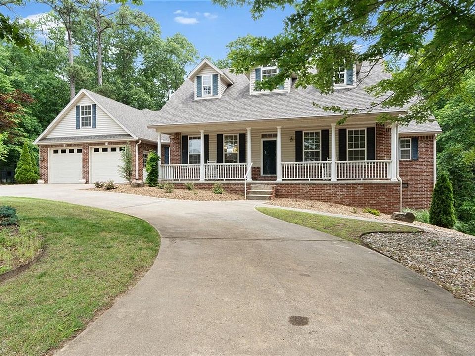 1st image of 25 Deddington Dr