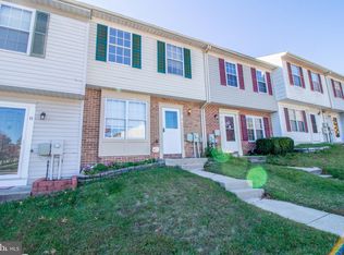 10 London Perry Ct, Middle River, MD 21220