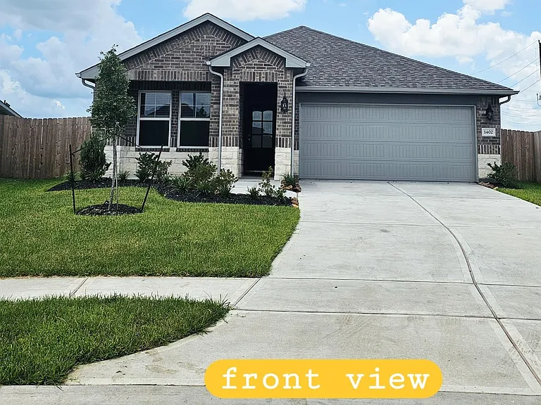1402 Copeland Dr — Photo 1