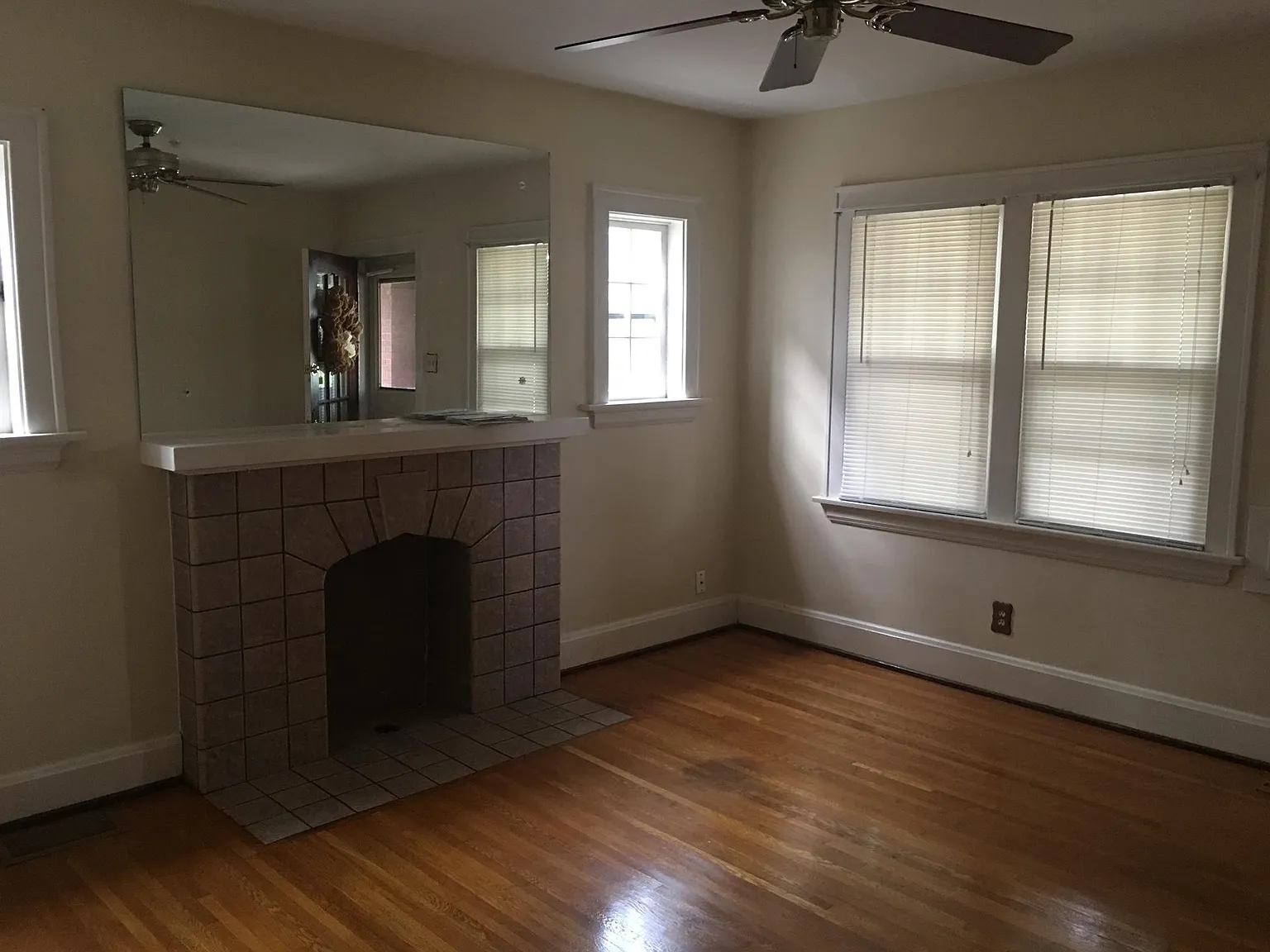 4209 Verne Ave — Photo 2