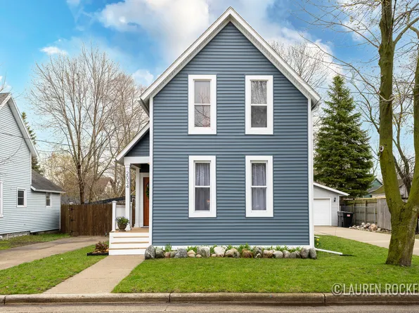 2034 Roos Ave SW, Wyoming, MI 49509