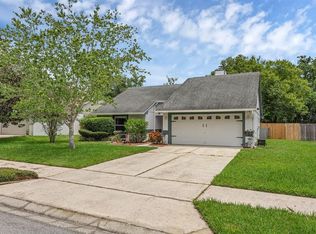 1027 Weaver Dr, Oviedo, FL 32765