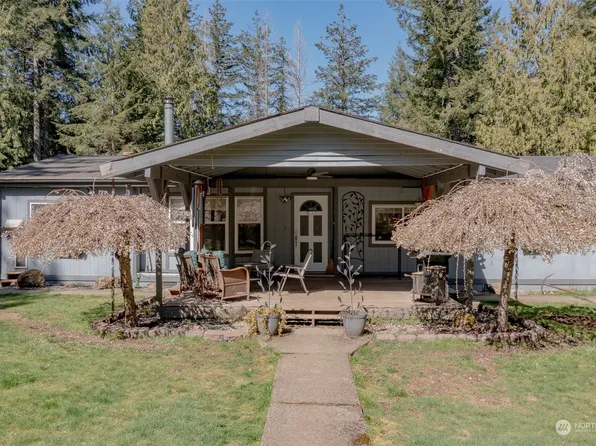 99 Lost Hwy W, Seabeck, WA 98380