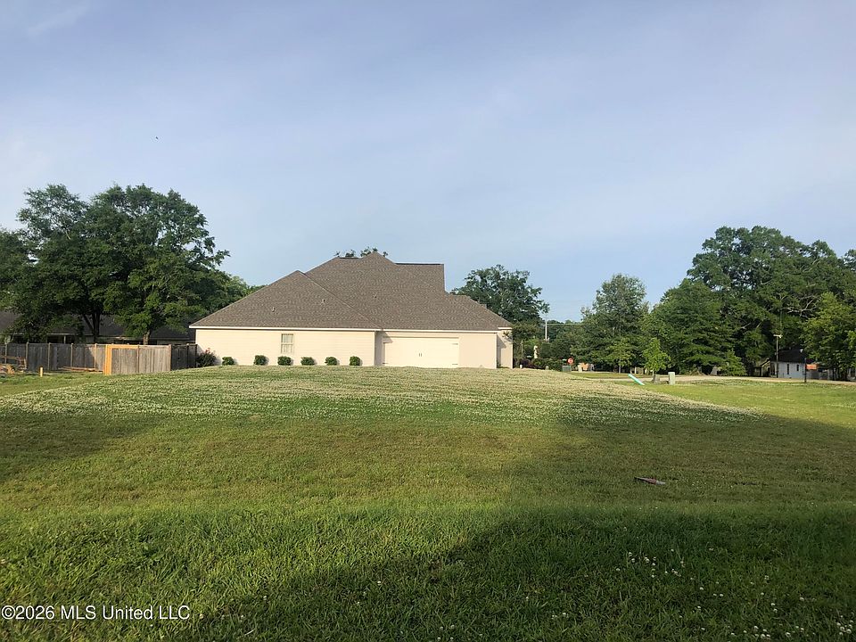 1st image of 238 N Maple St Lot 4