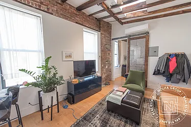 Rented by Nolita Group