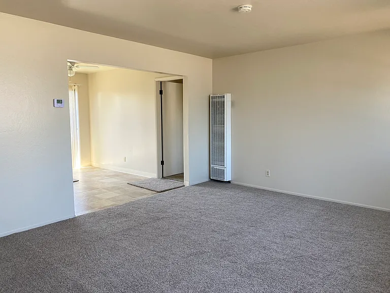 211 Bronson St #211 — Photo 4