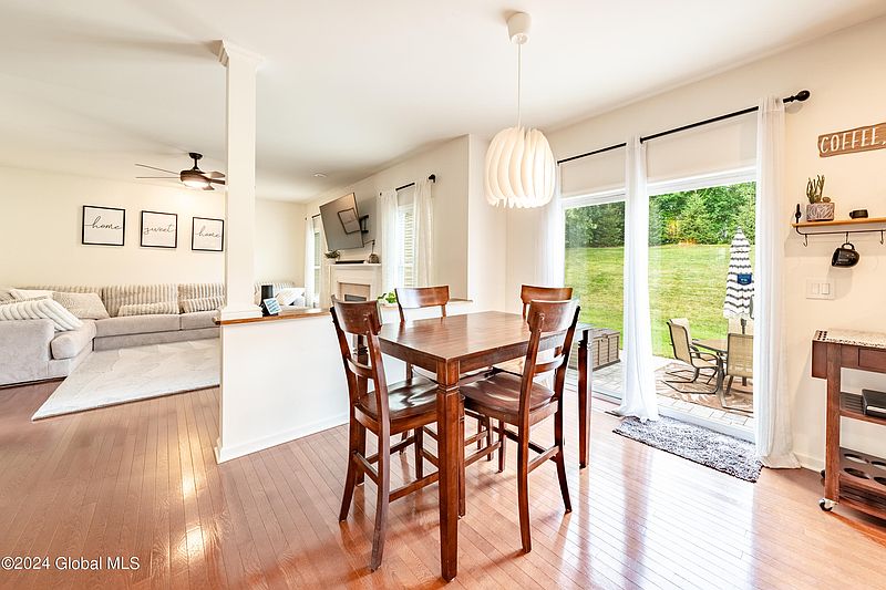 3rd image of 10 Green Fields Drive
