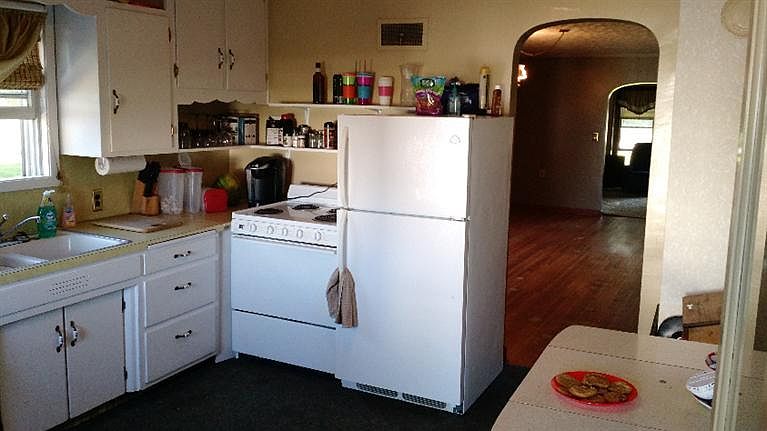 2nd image of 2710 50th Ave
