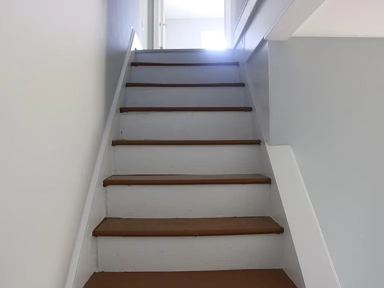 1134 Hinton St — Photo 3