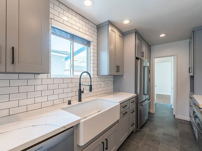 5348 W 142nd Pl — Photo 10