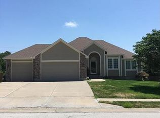 1404 Haystack Rd, Raymore, MO 64083
