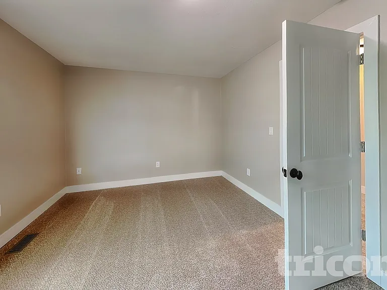 1723 S Cathay St — Photo 9