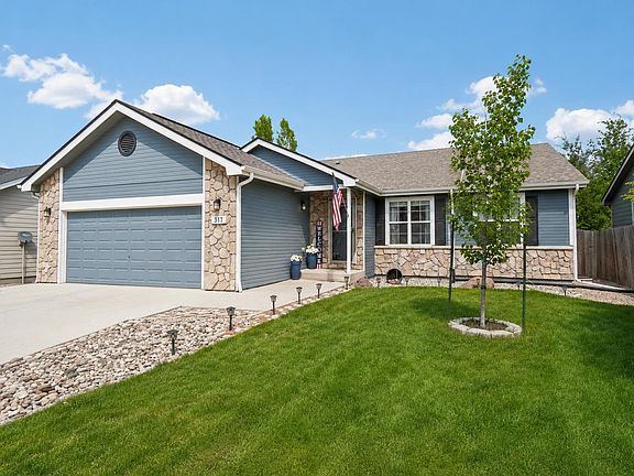 3rd image of 317 Boulder Ln