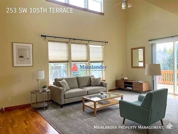 2nd image of 253 SW 105th Ter