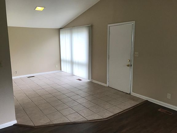 5th image of 1302 Brittany St