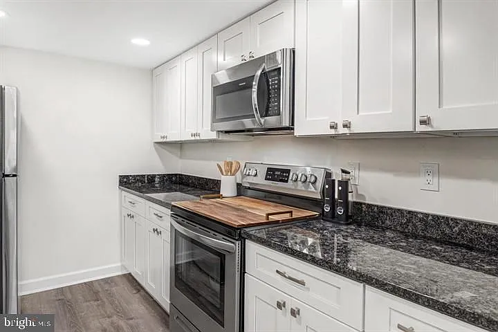 2454 Kilpatrick Pl — Photo 3