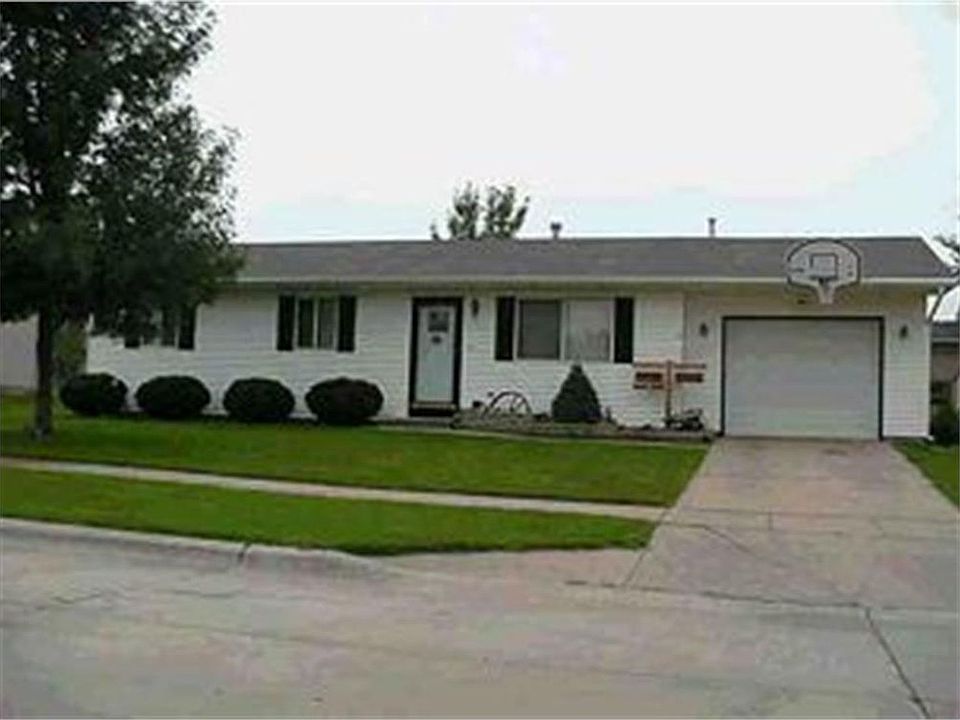 1st image of 1140 Adler Dr