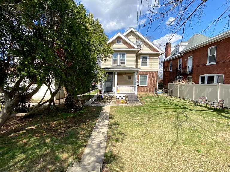 1107 W Broad St #2 — Photo 26