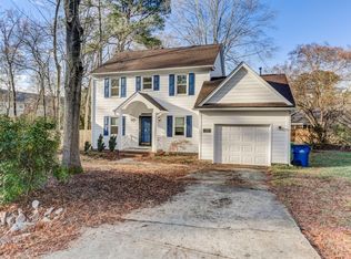 2705 Fernhurst Ln, Raleigh, NC 27604