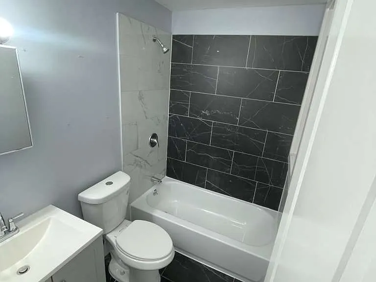 430 Avon Ave #1B — Photo 7