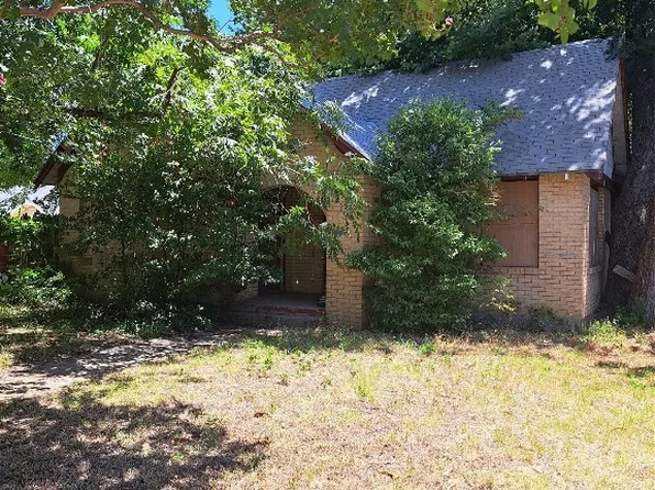 340 N Judkins St, Fort Worth, TX 76111