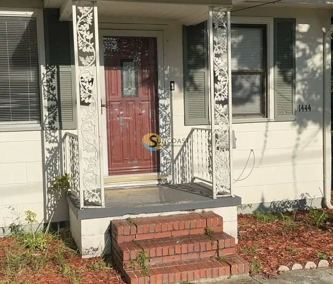 1444 Stimson St — Photo 2