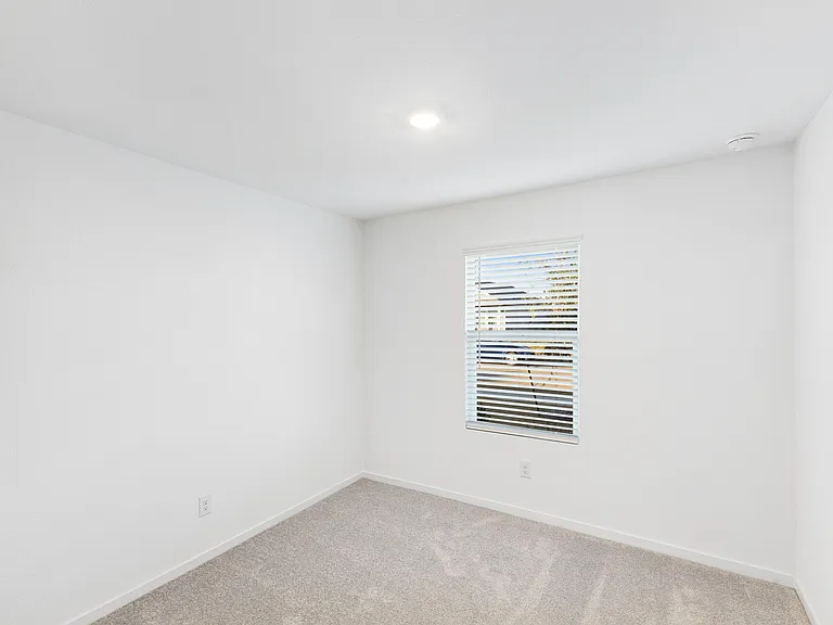1621 Baugh St — Photo 12