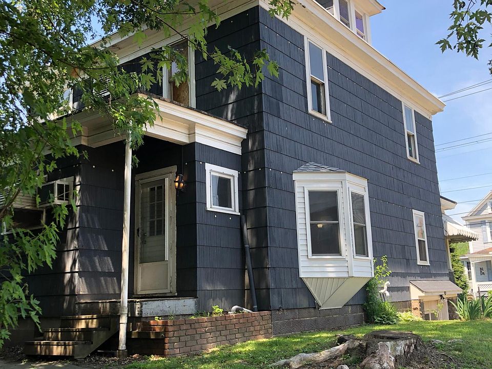 1st image of 1-1719 1st St #1